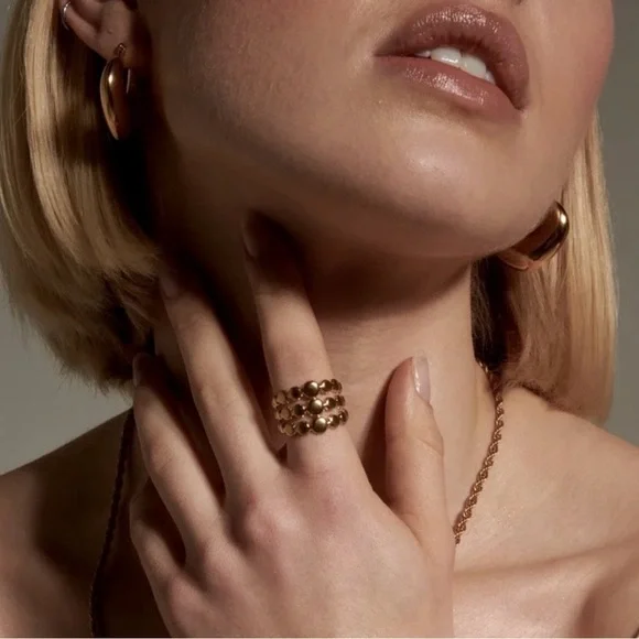 Gift Bundle of 3 Rings & Mini Storage - Picture 6 of 9